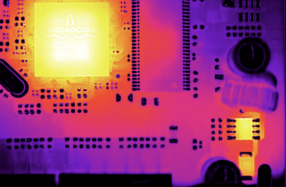 t865 1 - Kamera termowizyjna FLIR T865